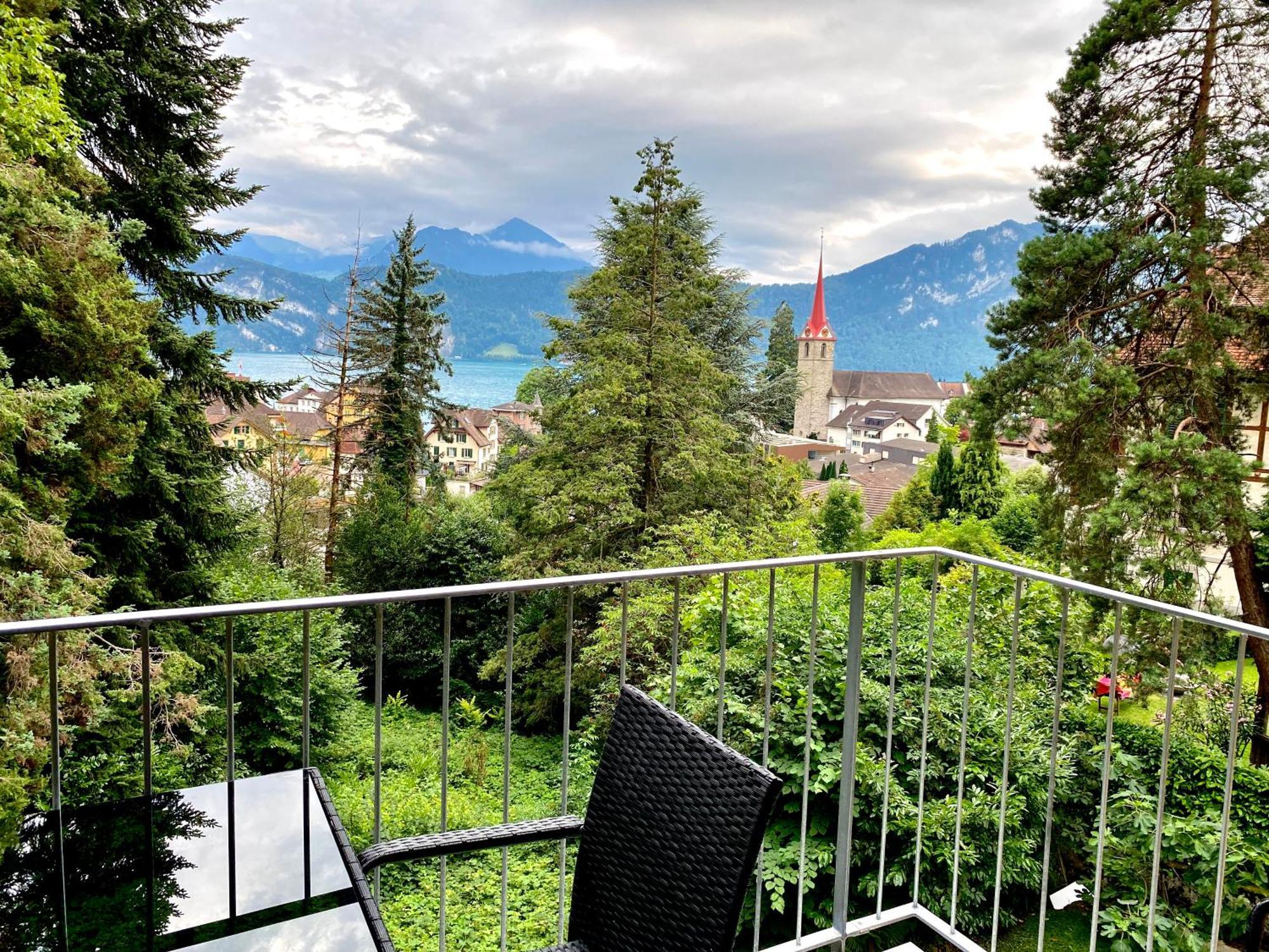Beautiful Flat With Nice Lake And Mountain Views Weggis Exterior foto